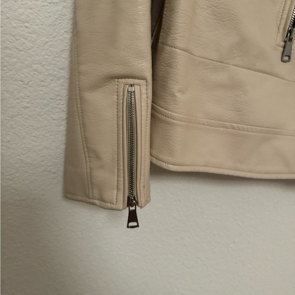 Elizabeth & James Beige Moto Jacket - Picture 3 of 6